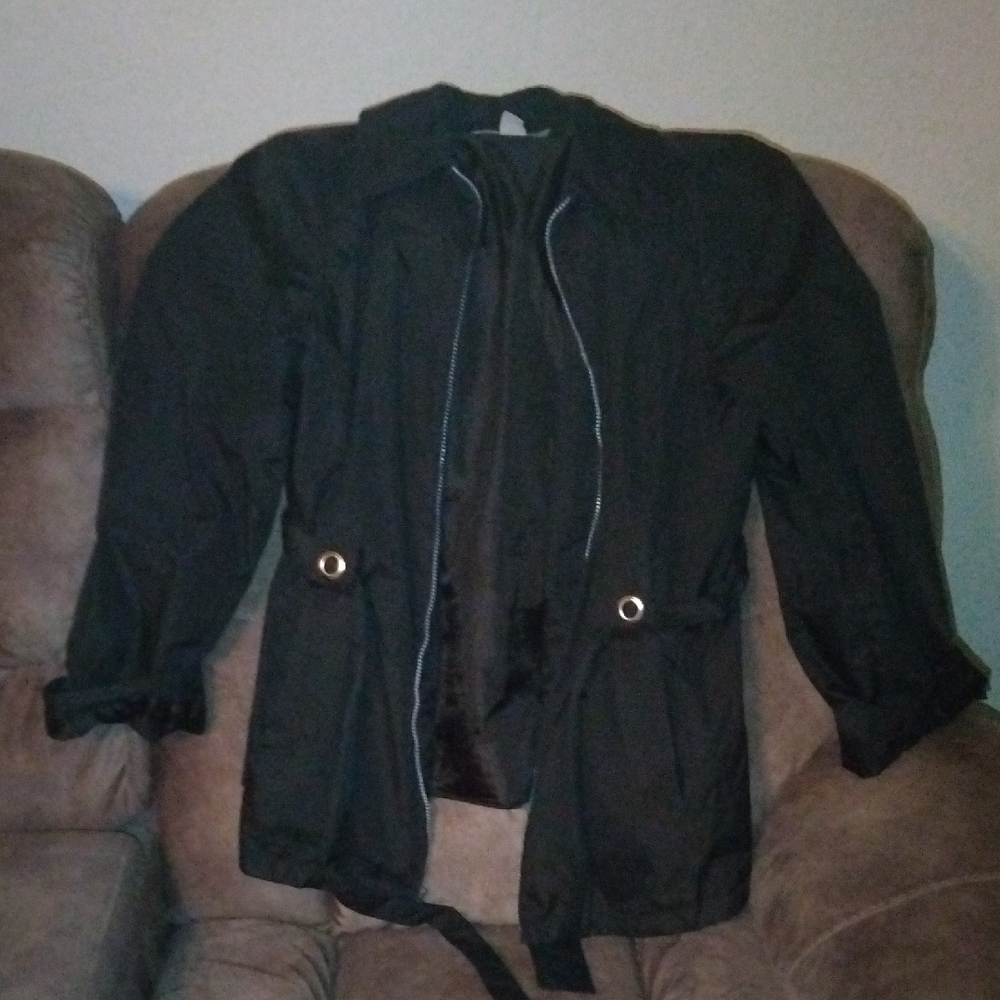 Elegant Black Trench Coat for Women